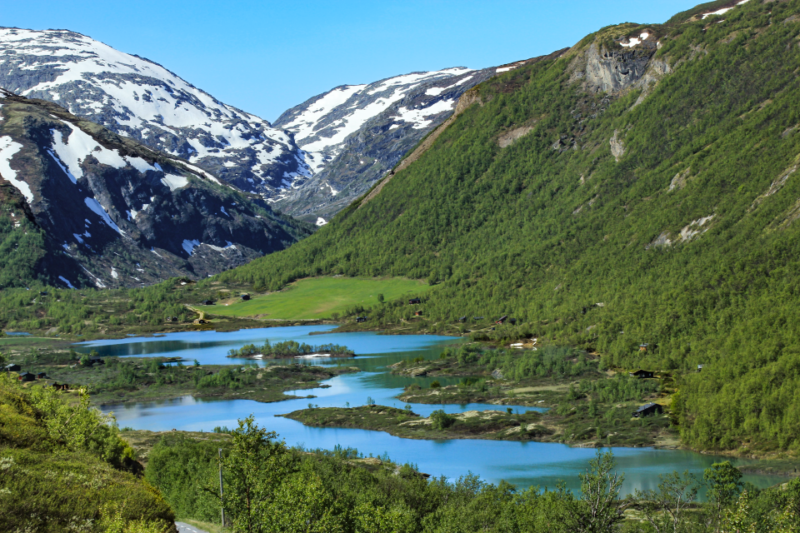 Norwegen See in den Bergen